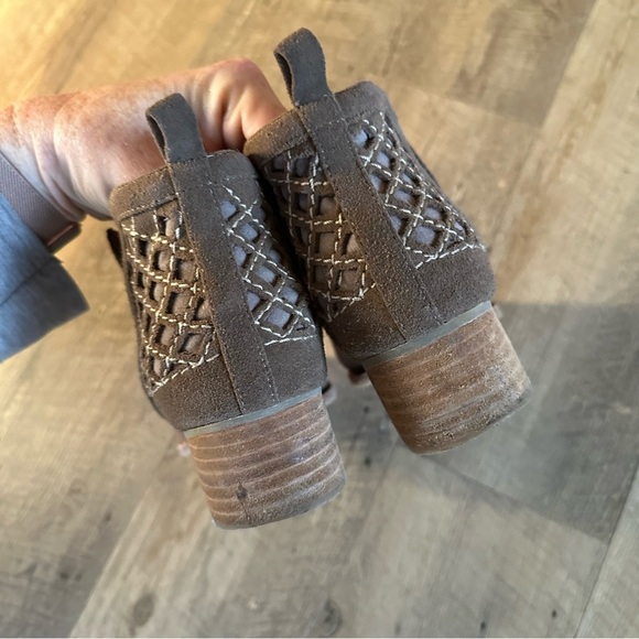 Jeffrey Campbell Taggart Tan Suede Ankle Boots - Picture 6 of 10